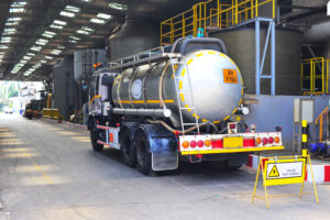 Key Transport Logistics for Safely Moving Pressurized Chemical Tanks